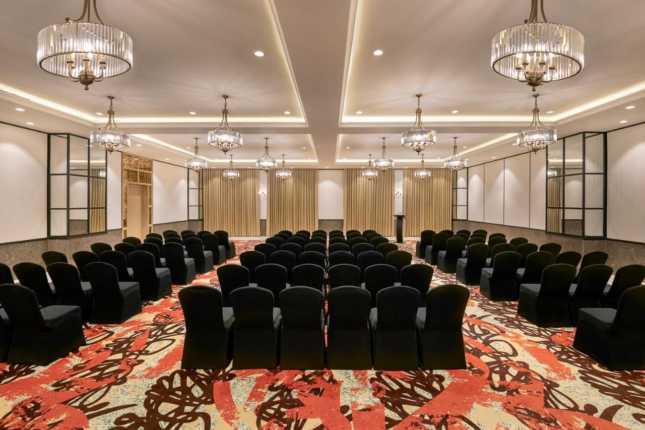 Lemon Tree Premier, New Town, Kolkata Otel Dış mekan fotoğraf